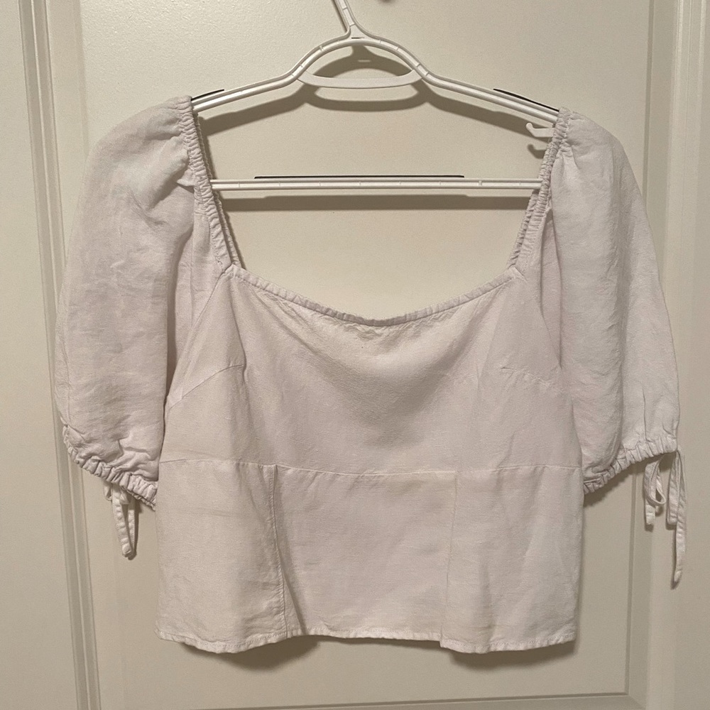 Puff sleeve crop top